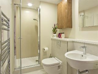 Suffolk Lane by BridgeStreet, Londyn