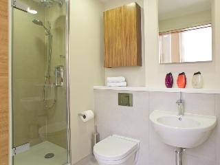 Suffolk Lane by BridgeStreet, Londyn