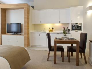 Suffolk Lane by BridgeStreet, Londyn