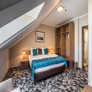 Room Room