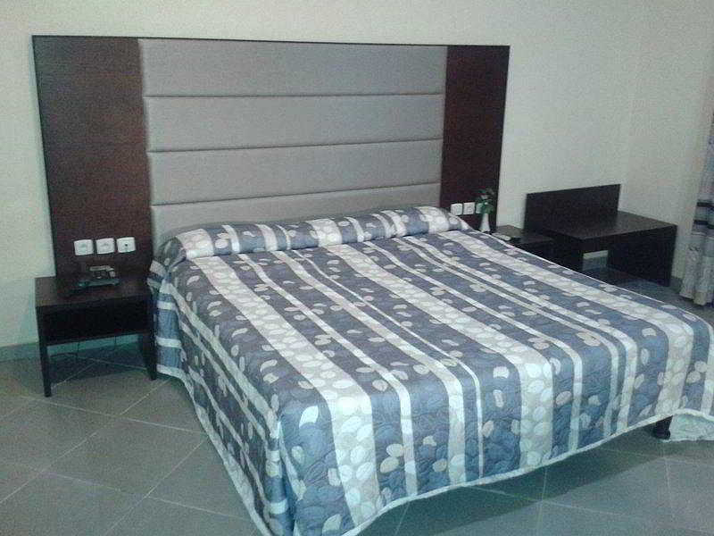 Room thumbnail 1