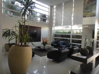 D'Luca Hotel