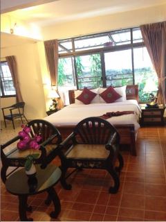 Room thumbnail 1