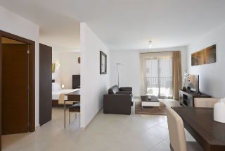 Room thumbnail 3