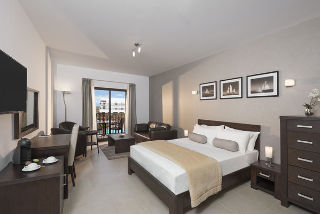 Room thumbnail 4