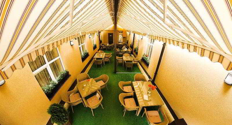 Terrace thumbnail 24