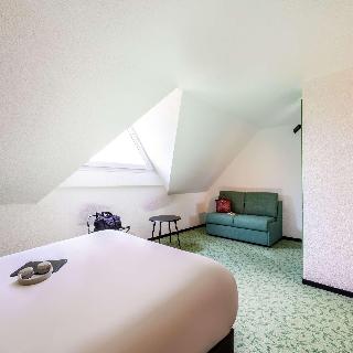 Room Room