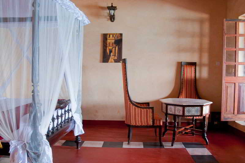 Room thumbnail 2