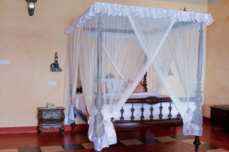Room thumbnail 4