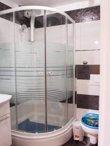 Room thumbnail 17