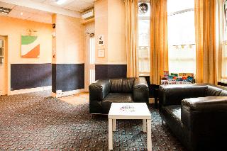 Cardiff Riverside Hotel by Belvilla