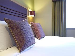 Briar Court Hotel, Huddersfield