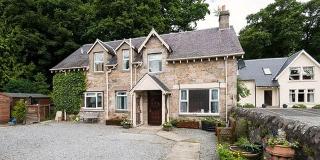 The Claymore Guest House and Apartments