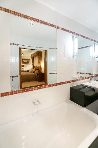 Legends Hotel Brighton, Brighton