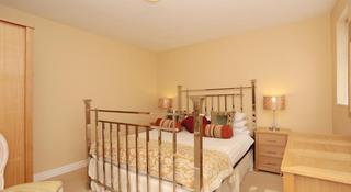 Room thumbnail 5