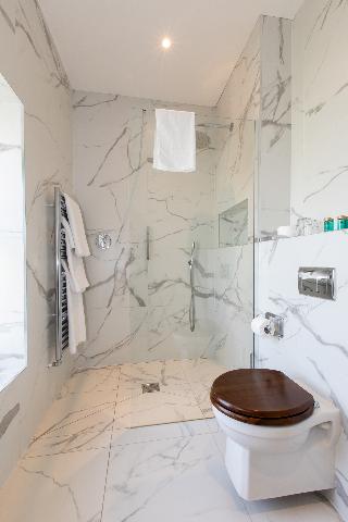 Silken Thomas Accommodation