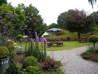 Harewood End Inn