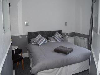 The Aldor, Lincoln