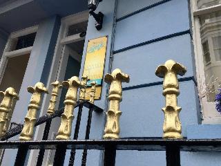 Brighton Surf Hotel, Brighton