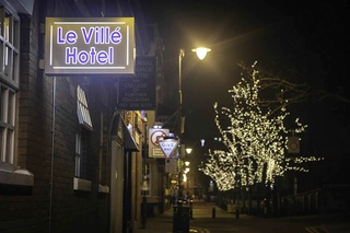 Le Ville Hotel
