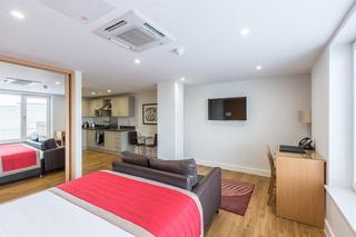 Hotel 100 Kings Road by House of Fisher, Reading