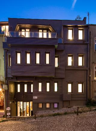 Alilass Hotel