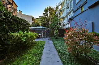 Alilass Hotel
