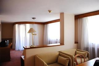 General view thumbnail 5
