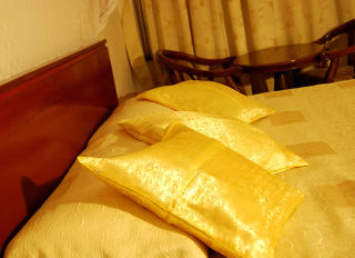 Room thumbnail 2