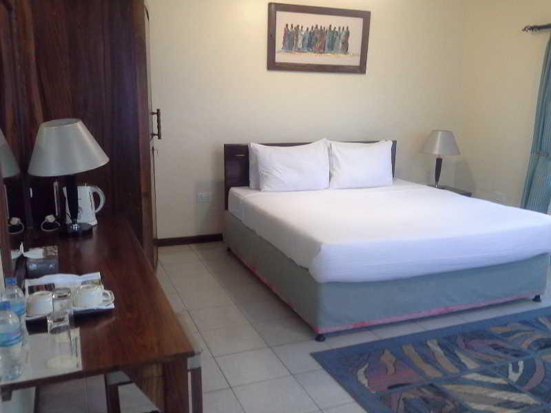 Room thumbnail 2