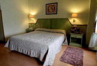 Grande Albergo, Abruzzo