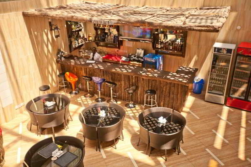 Terrace thumbnail 7