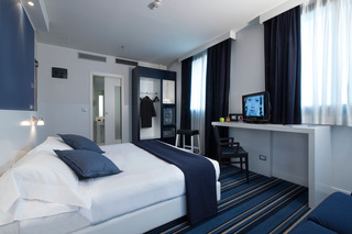 Neo Hotel, Milan