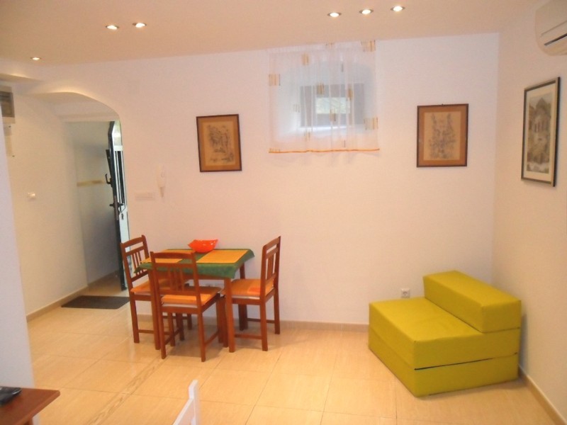 Room Room