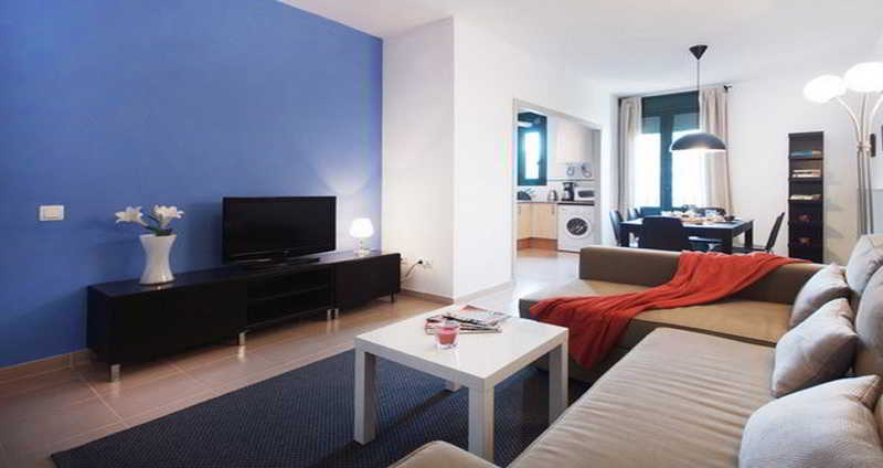 Room thumbnail 6