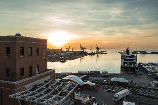 Seeport Hotel