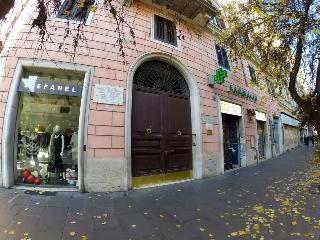 Cola di Rienzo Luxury Penthouse, Rome