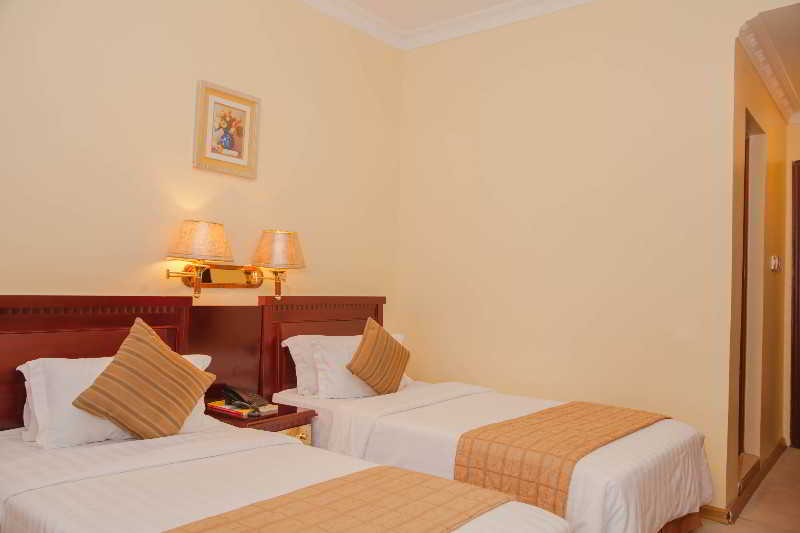 Room thumbnail 7