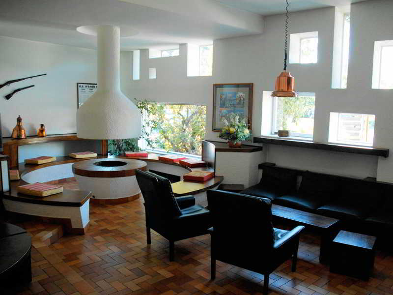 Golf Hotel, Milan