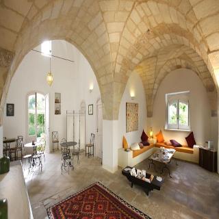 Palazo Guglielmo, Puglia