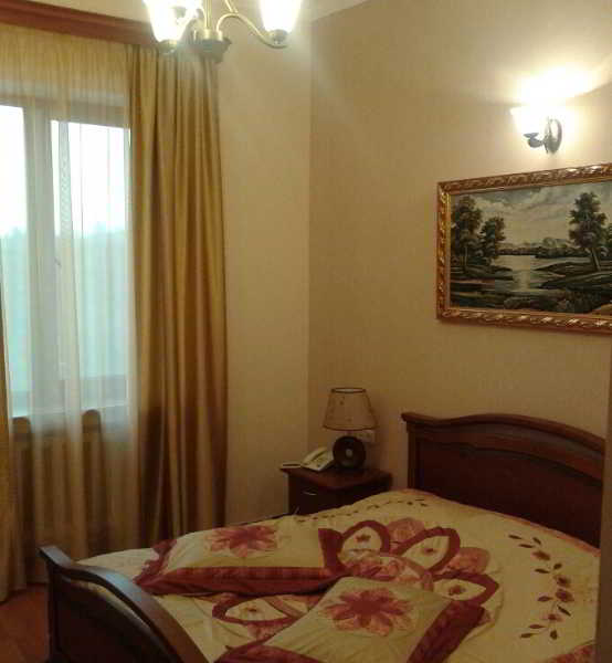 Room thumbnail 7