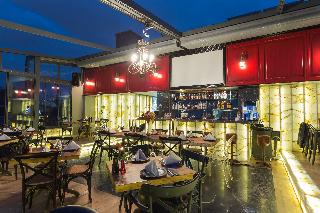 Check Inn Hotel