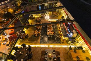 Check Inn Hotel