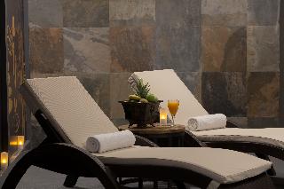 Check Inn Hotel