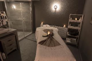 Check Inn Hotel