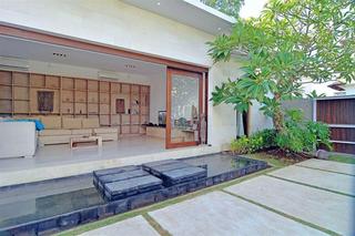 Terrace thumbnail 4