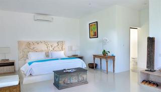 Room thumbnail 9