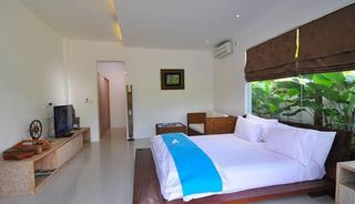 Room thumbnail 11