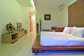 Room thumbnail 18