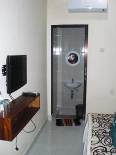 Room thumbnail 1
